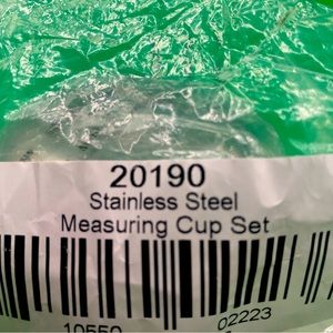 Metal Set of Measuring Cups, NWOT, stainless steel.